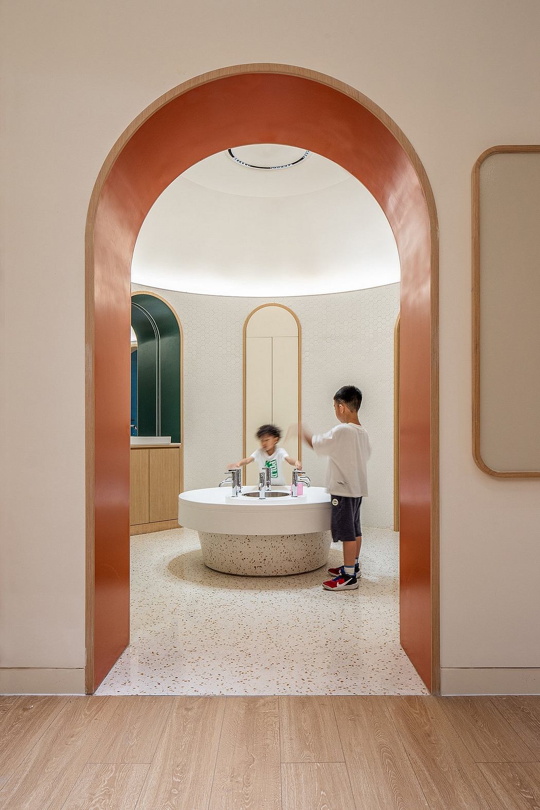 Eyaskids Pro: A Creative Kindergarten Where Art Meets Architecture