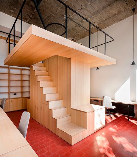 Oslo Cowork by BABELstudio Transforms Bilbao Industrial Site - 4