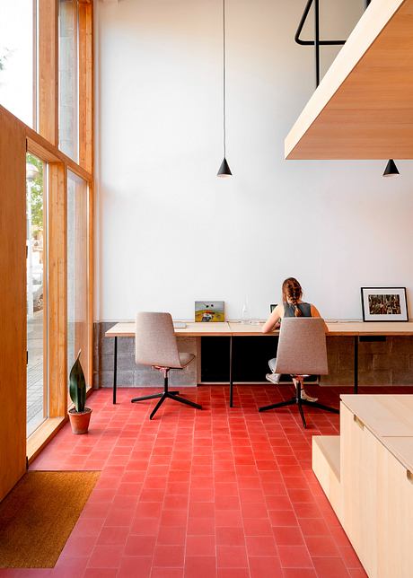 Oslo Cowork by BABELstudio Transforms Bilbao Industrial Site - 5