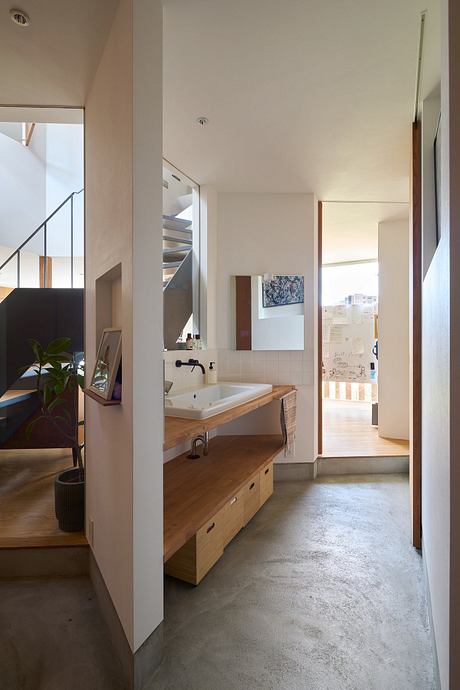 Hokusutsu Polygon House Combines Greenbelt With Hilly Streetscape - 7