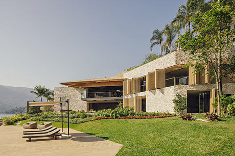 Angra House by Studio Arthur Casas - 1