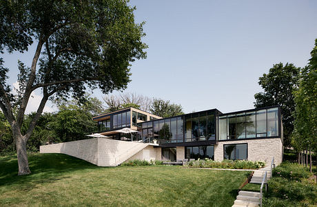 Lakeside Modern by PKA Architecture