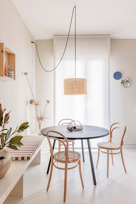 Casa Flora Apartment Draws on Mediterranean Vibes - 2