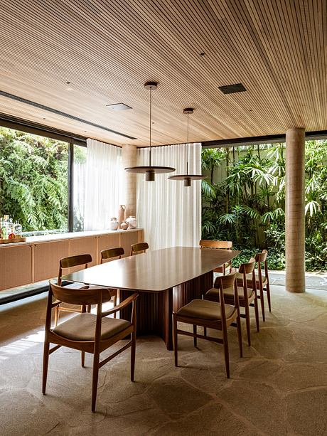 Campo Verde House Creates a Tropical Oasis for Family in São Paulo - 4
