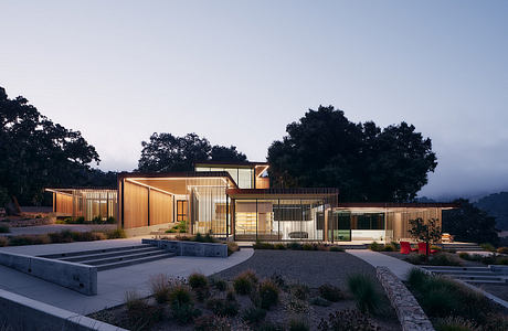 Meadow House Combines Korean Heritage with Californian Style