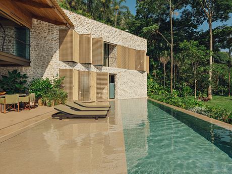 Angra House by Studio Arthur Casas - 13