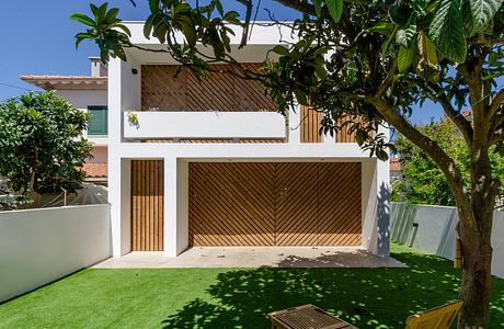 Casa do Poço by [i]da arquitectos