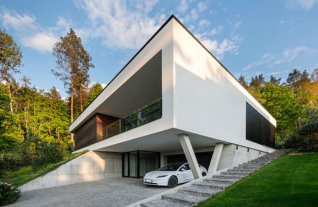 Green Terrace House: Modern Architecture in Vilnius