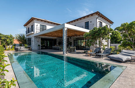 Mediterranean Dream House by OKNIN Gallery