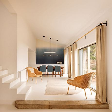 AIP Azóia Villa Merges with Nature Above the Cliffs of Portugal’s Azóia - 3