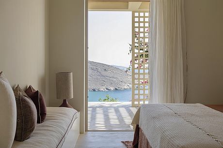 Unblocked by Studio Kontodimas - 5