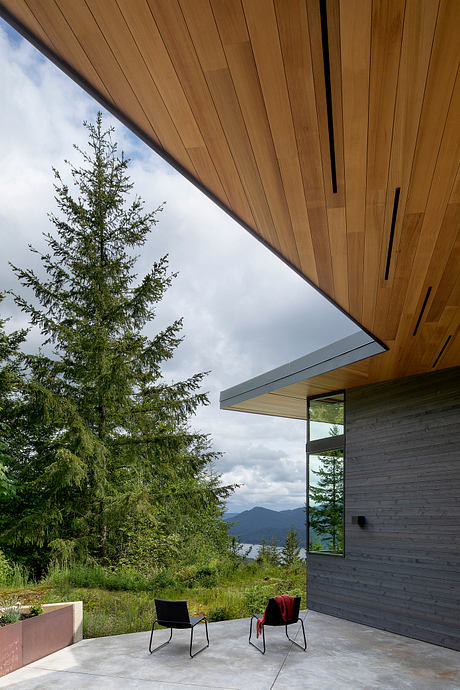 Academy Highlands: Contemporary Home Integrated into its Natural Environment - 8