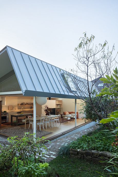 House for BEES by Downie North Architects - 6