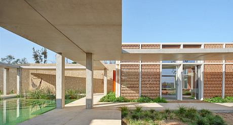 Casa Tres Patis by Twobo - 1