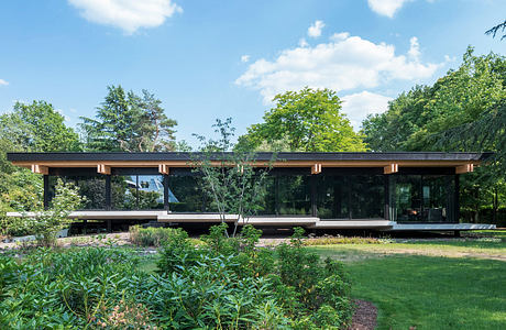 House VMVK II by dmvA