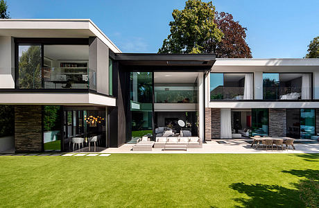 IO House by KSR Architects