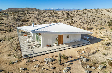 Panorama House by Andrew Goodwin Designs