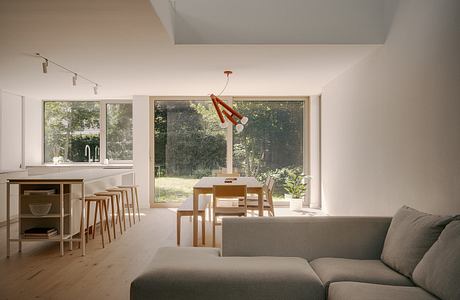 Pied-de-vent Residence by APPAREIL architecture