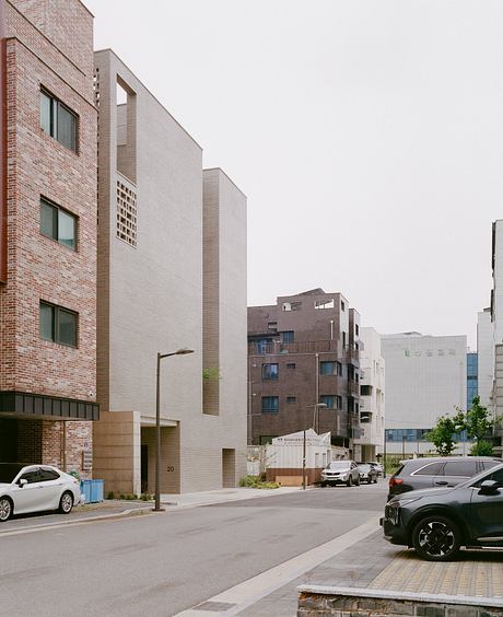 Raw House Offers a Sanctuary in Seoul Using Raw Materials and Simple Forms - 9