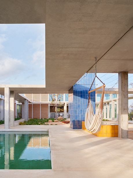 Casa Tres Patis by Twobo - 11