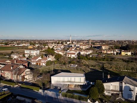 [FRA]me: Contemporary Architecture with Unique Geometric Elements - 9