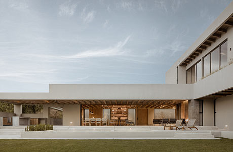 Casa Pirul by Romero de la Mora