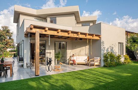 Elegant Simplicity by Liat Hadas