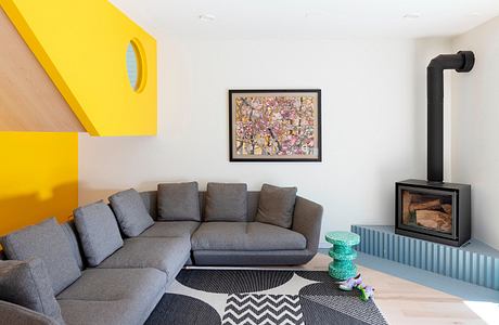 Fluevog House by MA+HG Architects
