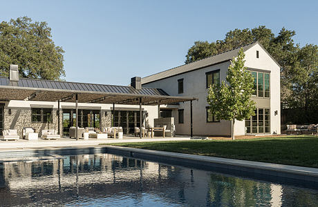 Materials Matter: Sophisticated Vishal in California’s Sublime Los Altos Hills