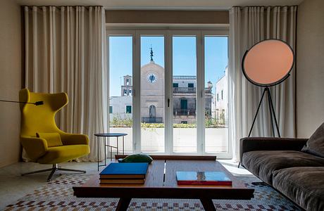 Palazzo MC by Corsaro Architetti