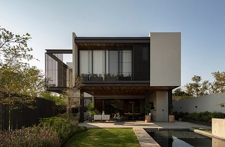 Río 9 by Baja Architectural Design