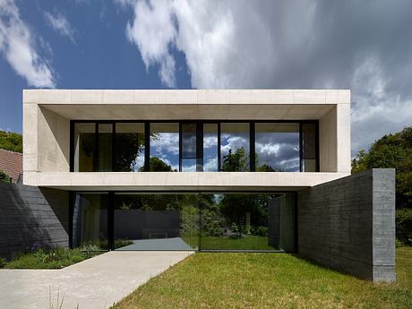 Villa Troja by Stempel & Tesar architekti - 1