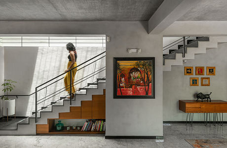 Weathered House by Kamat & Rozario Architecture - 3