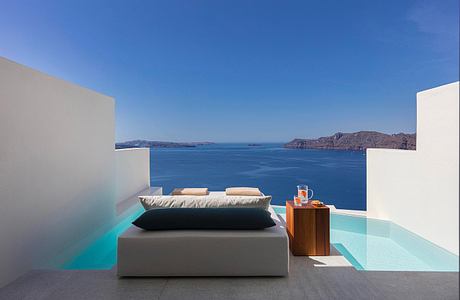 Canaves Hotel by Kapsimalis Architects