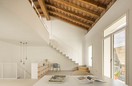 House in Cabanyal by Pilar Martí