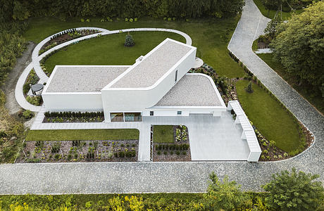 Swoosh House by Pawel Lis Architekci