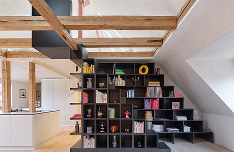 Apartment O — A Walkable Bookshelf Recasts Living Across Two Levels