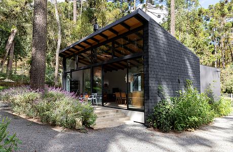 Araucarias House – A Quiet Retreat for Guests Stays