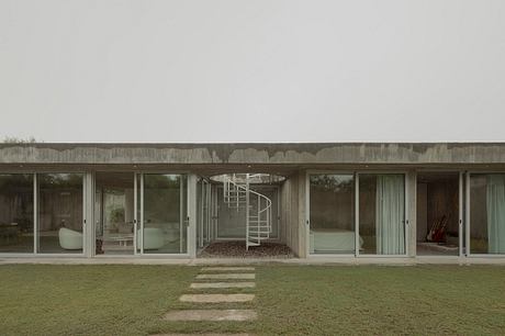 Casa Clausura by Agustin Lozada - 1