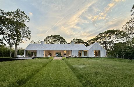 House on Sag Harbor — Two Gabled Wings Shape Family Life by the Water