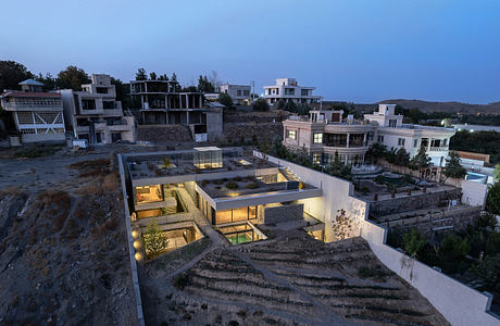 Kand-kaav Villa Sets A Playful Rhythm Across Terraced Ground in Iran