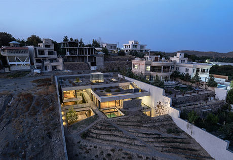 Kand-kaav Villa Sets A Playful Rhythm Across Terraced Ground in Iran - 1