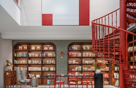 Mondrian Palette Residence Animates Family Life With Bold Geometry