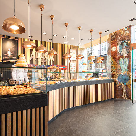 Pastelaria Alcôa: Wood, Stone, and Copper Revive a Lisbon Bakery Shop - 1