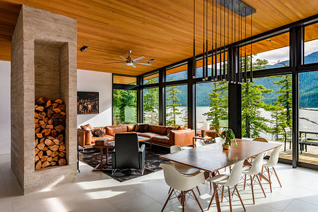 Lake Cle Elum Shapes A Modern Cabin For Snow, Sun, And Fire Year-Round - 2