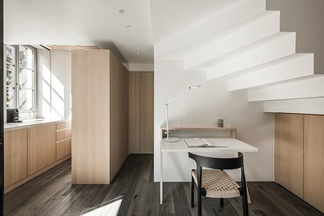 Altes Gericht: Maple Calm and Light in a Historic Klausen Apartment - 3