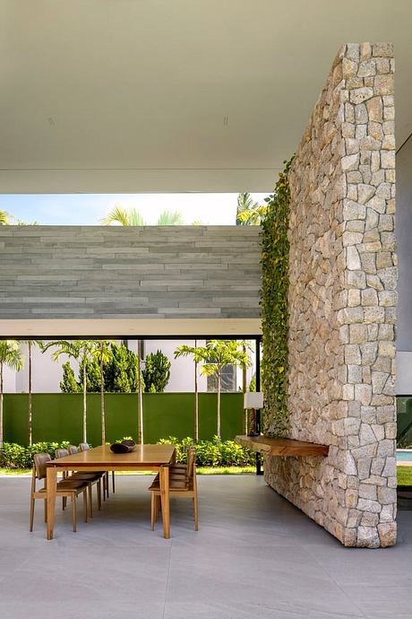 Dione House by Studio Andre Lenza - 3