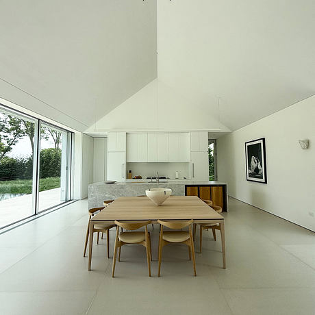 House on Sag Harbor — Two Gabled Wings Shape Family Life by the Water - 3