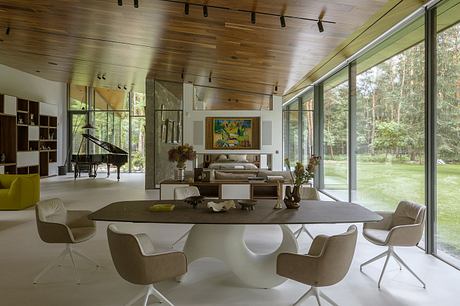 Travelers’ House: Tent-Like Roof Orients Life Around a Central Atrium - 3