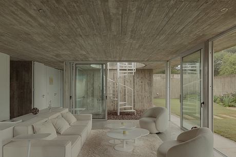 Casa Clausura by Agustin Lozada - 4